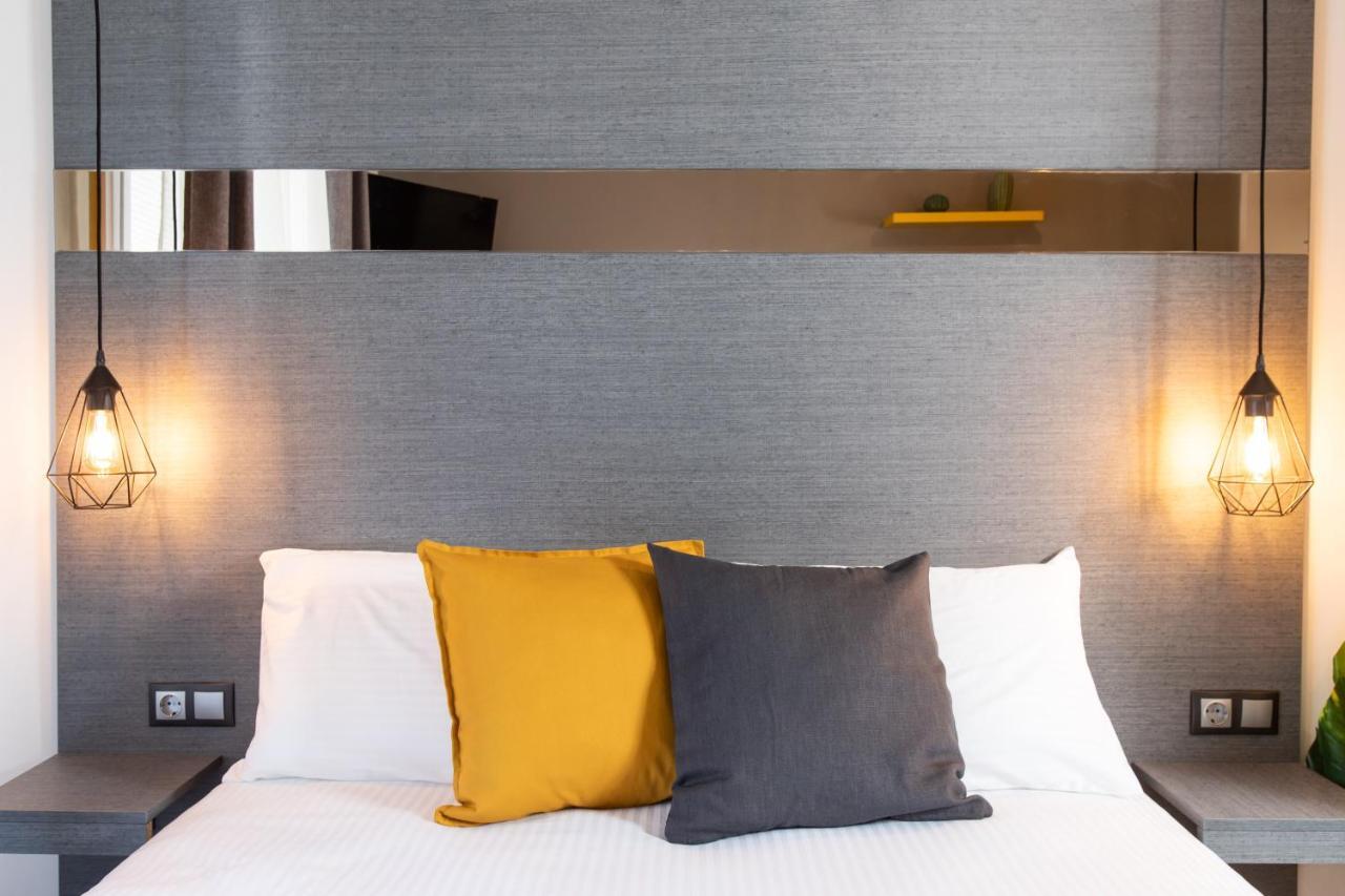 Downtown Luxury Boutique Suites : The Yellow Suite Thessaloniki Exterior foto